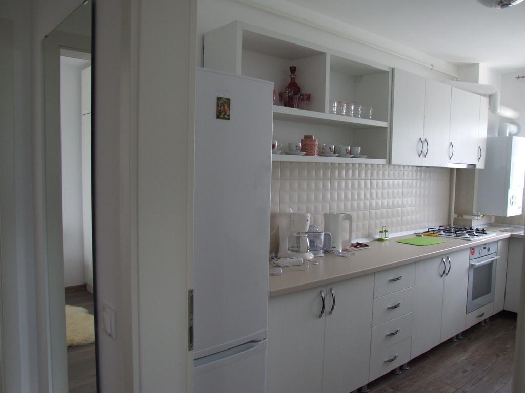 Anca Apartment Braşov Esterno foto
